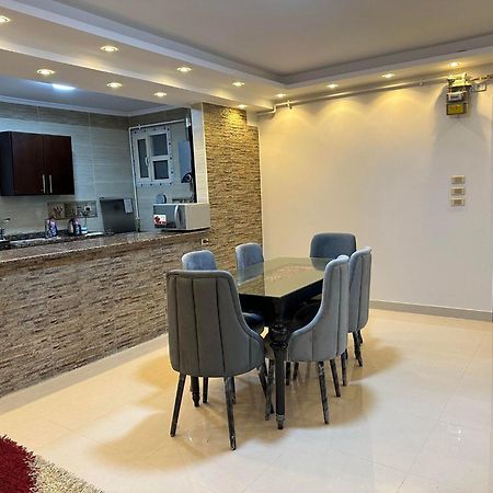 Comfy Luxurious Apartments In Central Location In Mansheyet El Bakry East カイロ エクステリア 写真