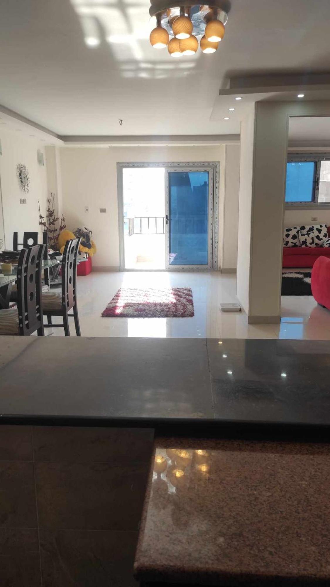 Comfy Luxurious Apartments In Central Location In Mansheyet El Bakry East カイロ エクステリア 写真