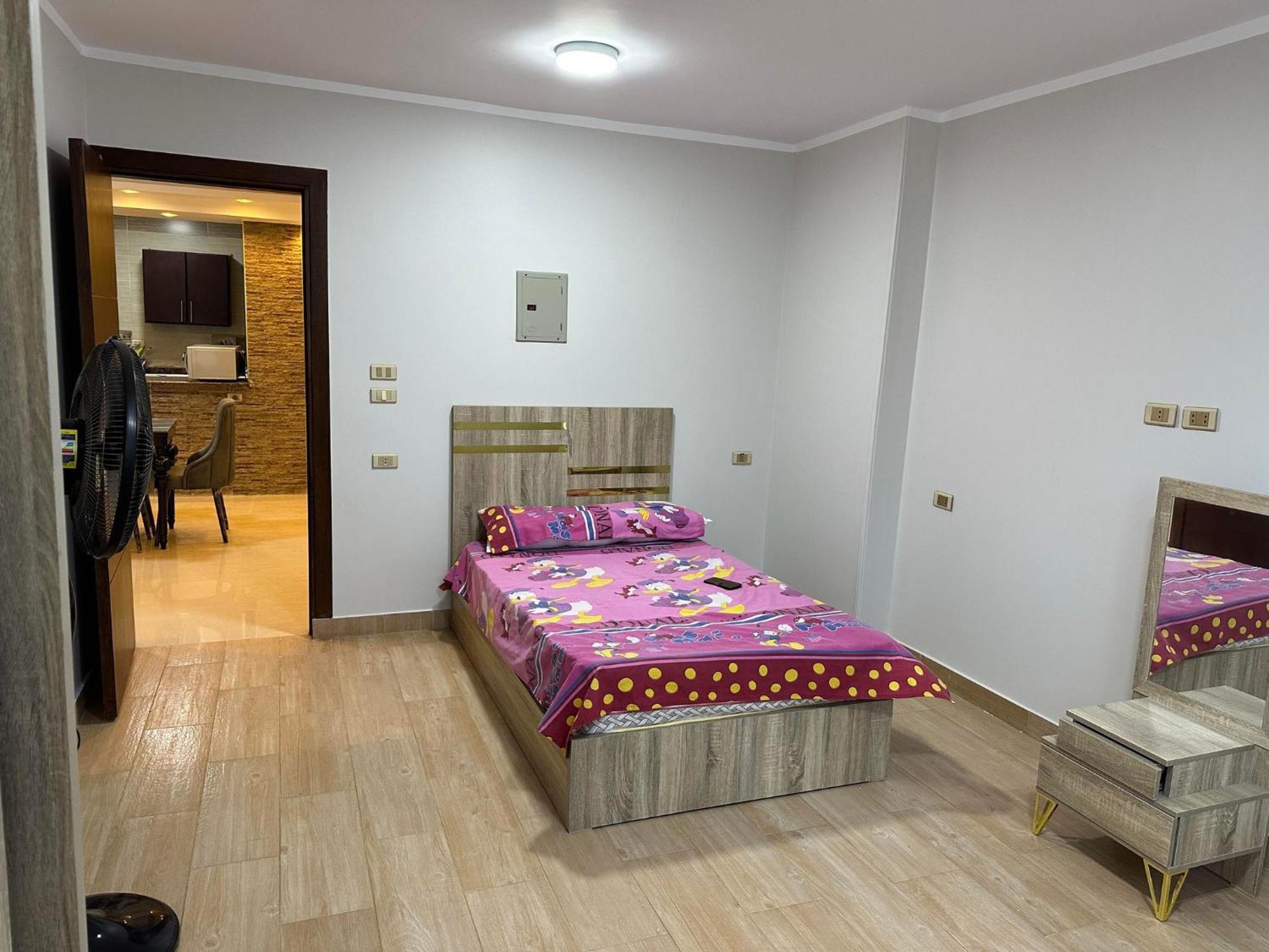 Comfy Luxurious Apartments In Central Location In Mansheyet El Bakry East カイロ エクステリア 写真